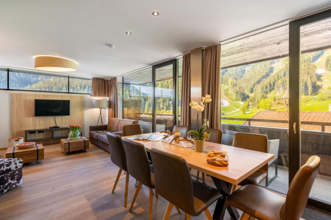 Sunny Ferienwohnungen Ski In - Ski Out Self Check In Zell am See Ngoại thất bức ảnh