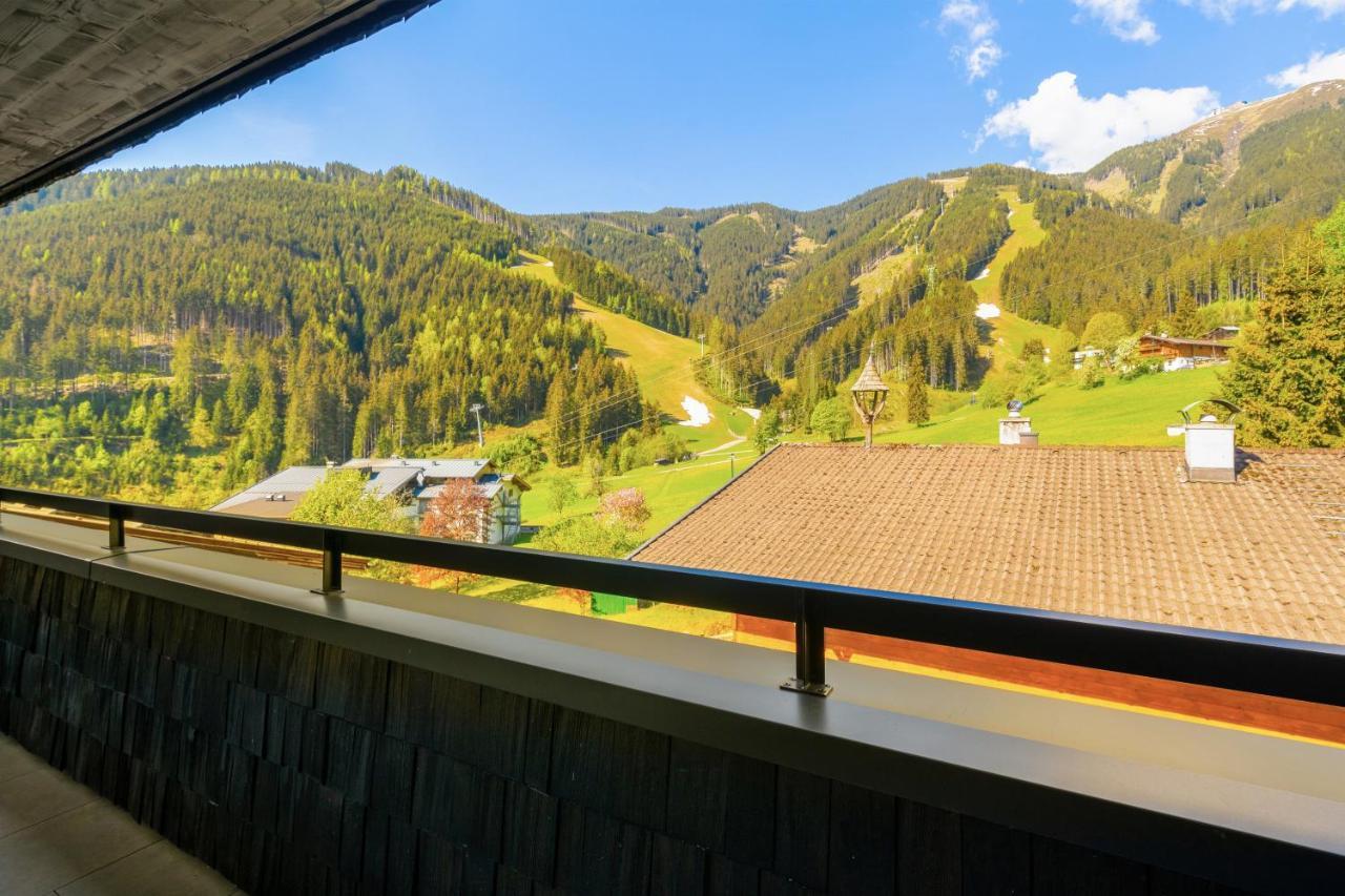 Sunny Ferienwohnungen Ski In - Ski Out Self Check In Zell am See Ngoại thất bức ảnh